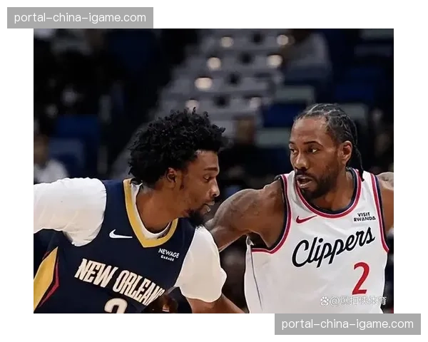 快船尝试联防但底线补防人跟丢，卢教练指出沟通问题